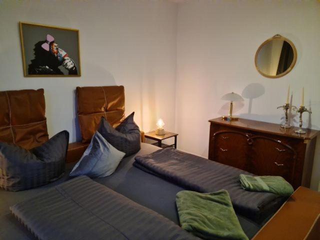 Pilgrims "Rosalie" Grosse Fewo Mit 3 Schlafzimmern, 1Bad, 2 Wc, Balkon, Fast Internet Brilon Exterior photo